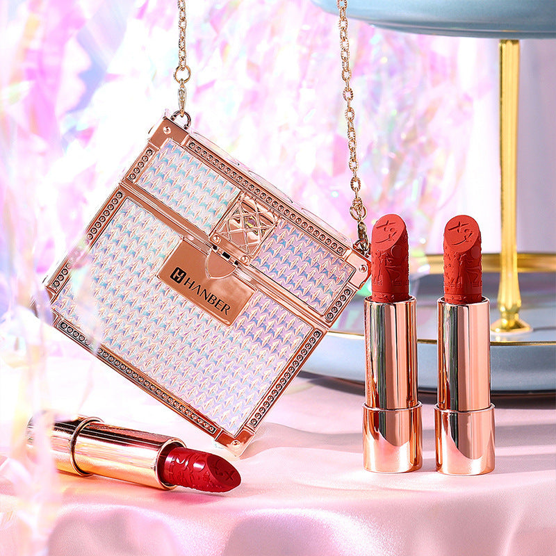 Velvet Matte Lipstick Set with Glamour Chain Pouch(50% OFF)
