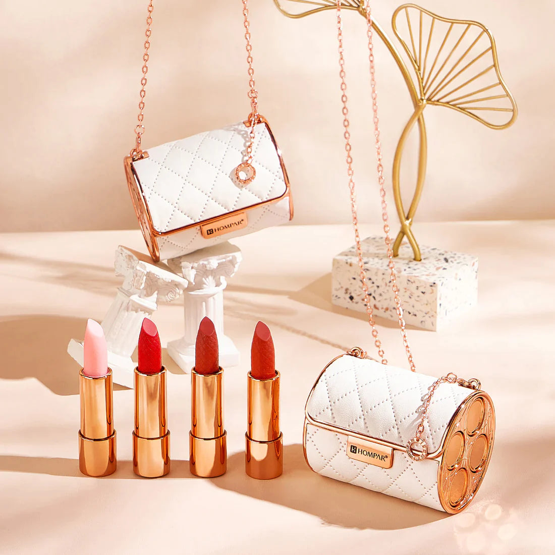 Velvet Matte Lipstick Set with Glamour Chain Pouch(50% OFF)