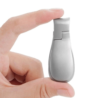 Nail clippers with wide opening