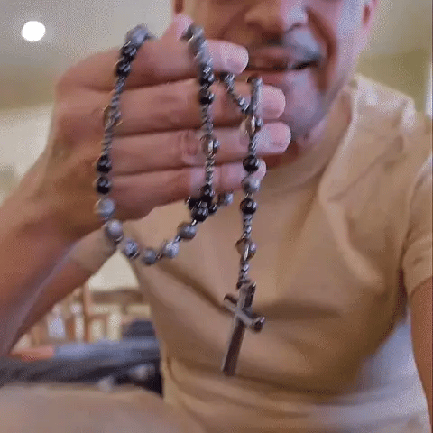 ✝️ 50% OFF NOW! ⛓️ Retro Necklace with Cross Pendant – Vintage design, durable chain & timeless cross charm – Perfect for daily wear or meaningful gifting ✨